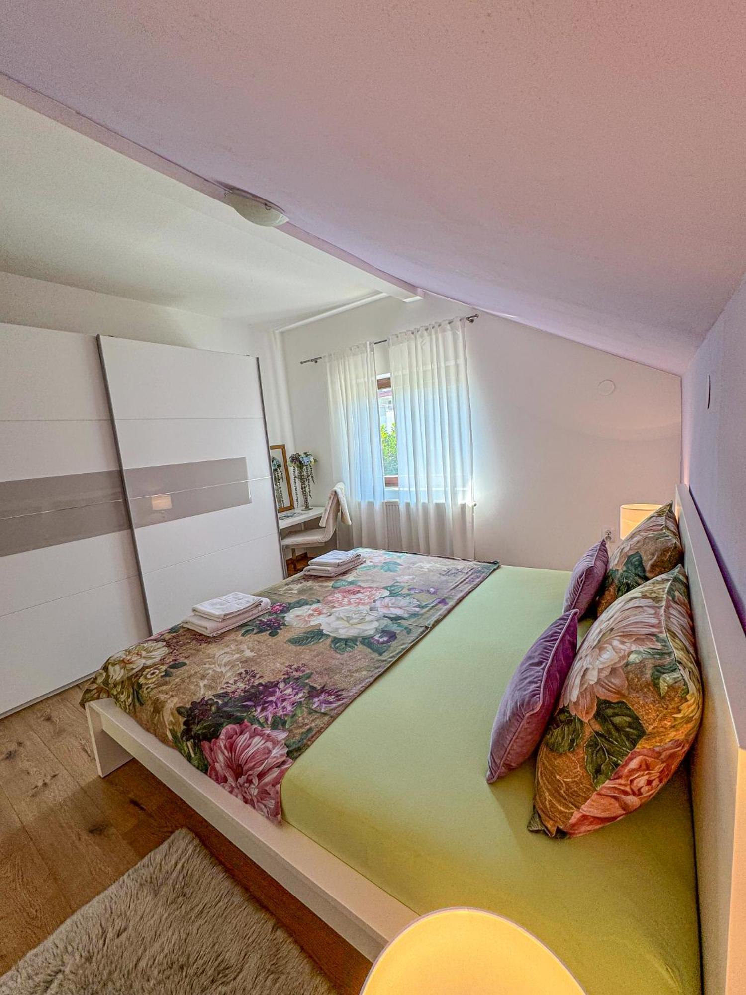 Apartman Mibel Zagabria Esterno foto