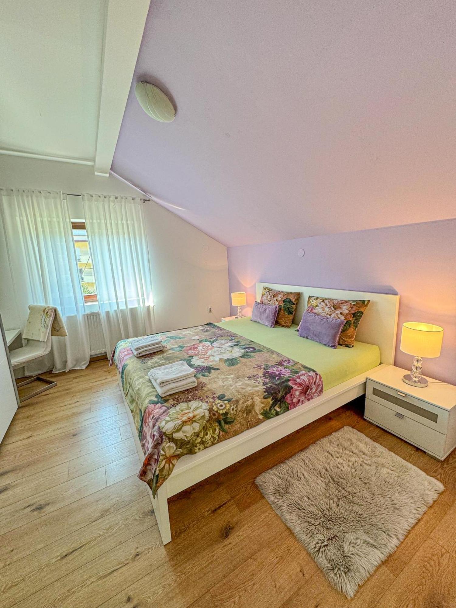 Apartman Mibel Zagabria Esterno foto