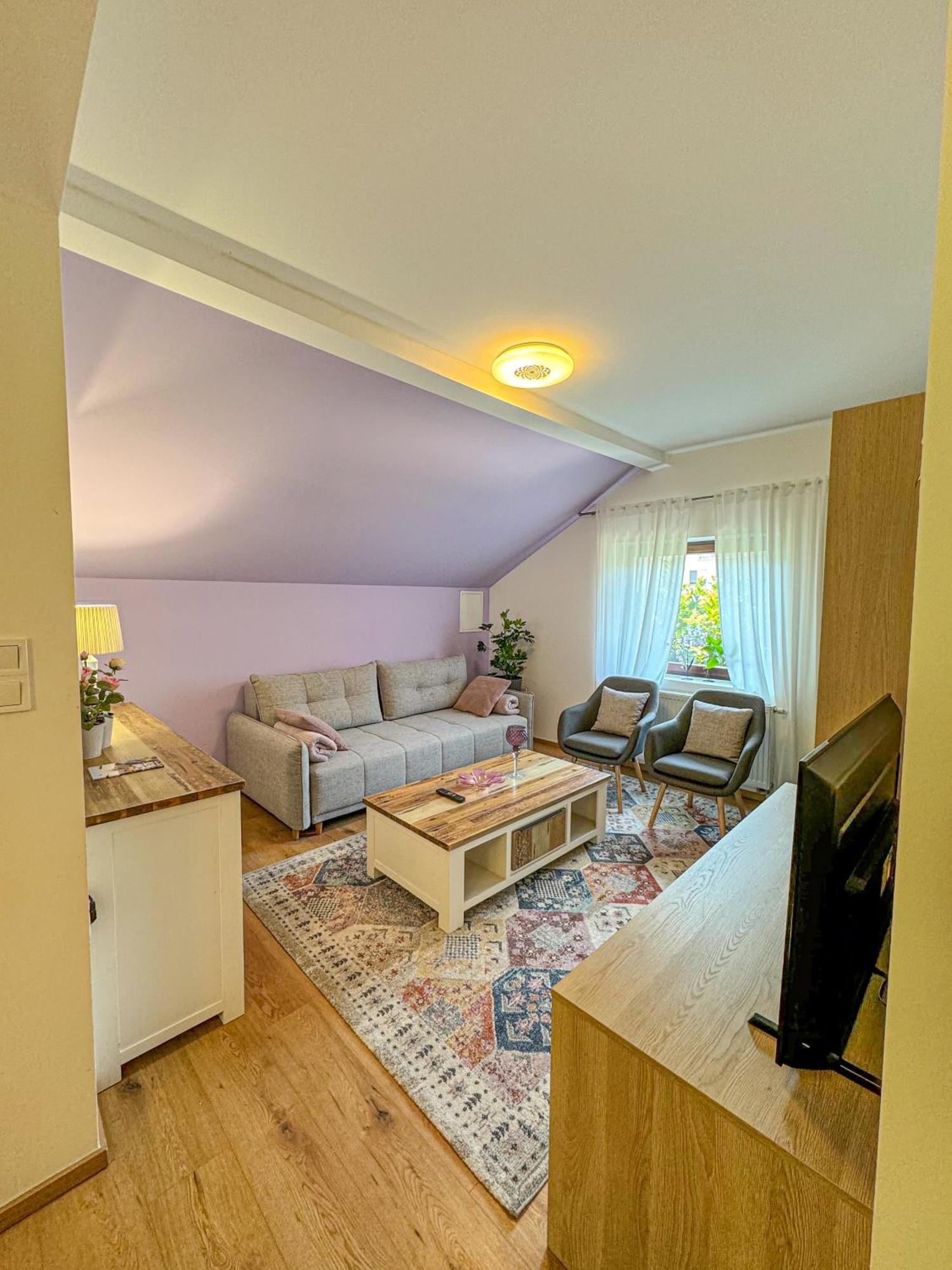 Apartman Mibel Zagabria Esterno foto