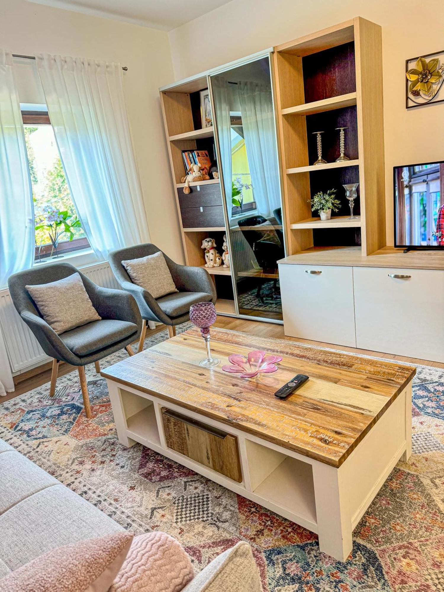 Apartman Mibel Zagabria Esterno foto